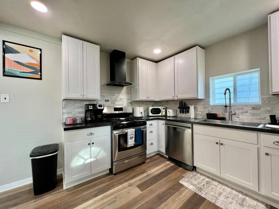 Modern Style Home Near Dt Indy & Major Attractions Indianapolis Eksteriør bilde