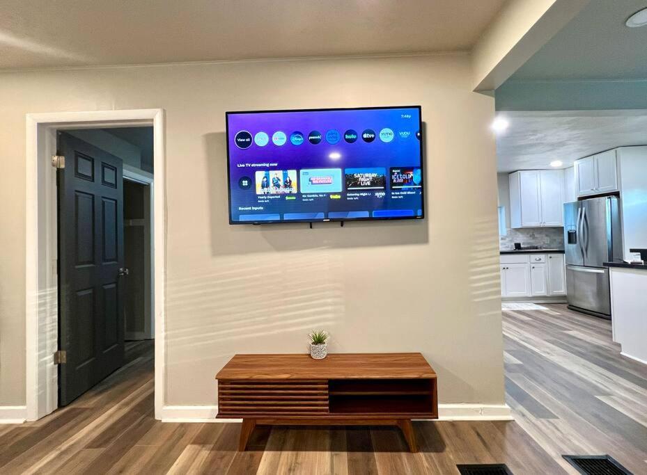 Modern Style Home Near Dt Indy & Major Attractions Indianapolis Eksteriør bilde